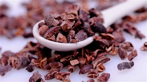 Cacao Nibs: Delectable Chopped Treasures for Confectionery and Baking Mastery!